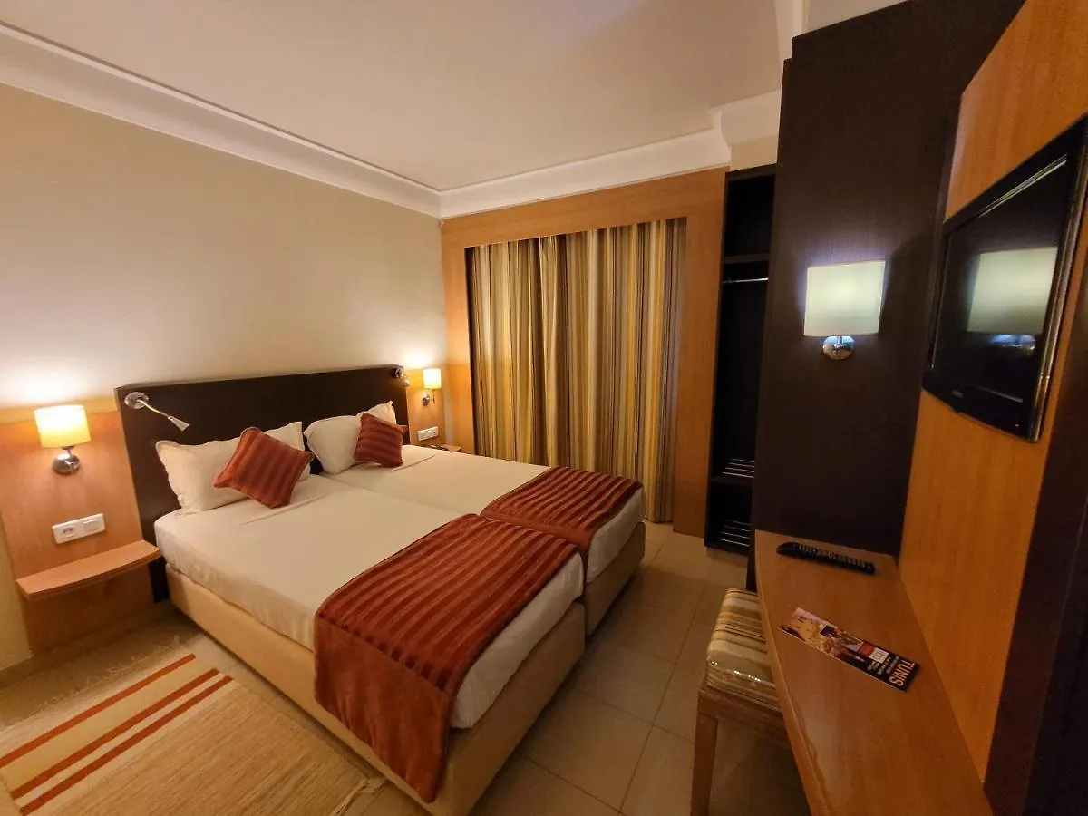 Hotel Tiba Тунис
